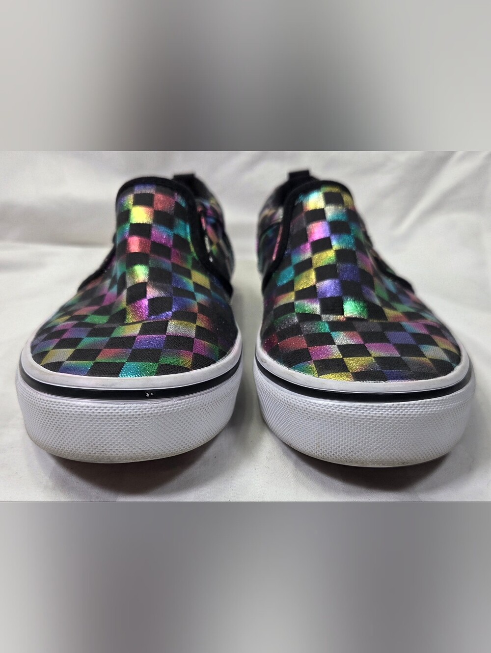 Vans Kids Slip-On Sneakers Black with Iridescent Rainbow Checkerboard Girl Sz 4 - Picture 3 of 12